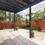 Pippi Sands - Ljhooker Yamba