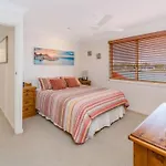Point Paradiso - Glorious Waterfront