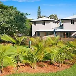 Luxury Townhouse! Walking Distance To Everything!
