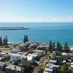 Big Chill On The Hill - Oceanstays