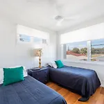 Sandhurst - Oceanstays