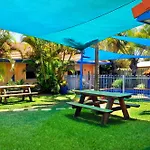 Yamba Twin Pines Motel