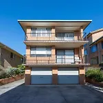 Elsewhere 3 - Ljhooker Yamba