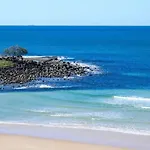 The Hideaway In Angourie - Hear The Waves Break On Spooky Beach