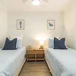 Ocean Links - Beachside Estate