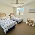 Craigmore Penthouse - Endless Ocean Views
