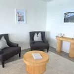 Craigmore Penthouse - Endless Ocean Views