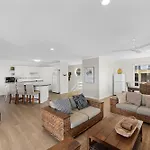 Beaches 1 - Ljhooker Yamba