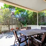 Oceania 11 - Ljhooker Yamba