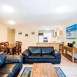 Oceania 11 - Ljhooker Yamba