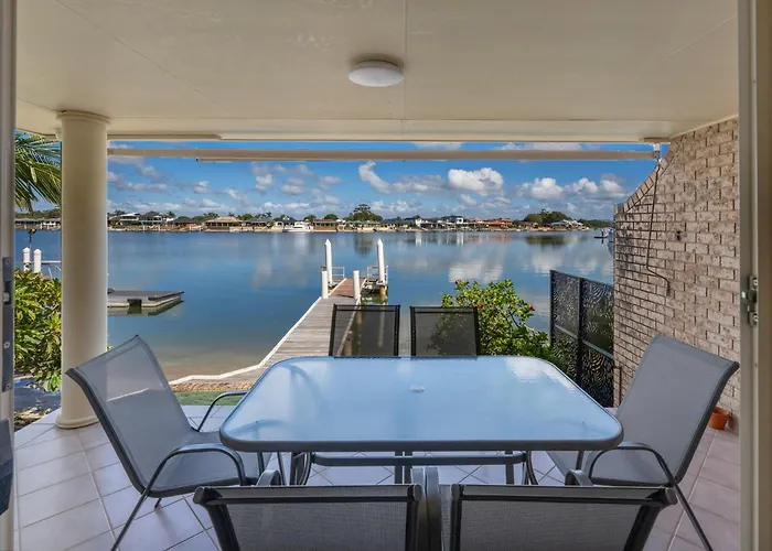 Loch Na Mara - Ljhooker Yamba
