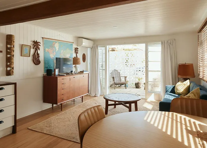 Bay Properties . The Sailors Bungalow