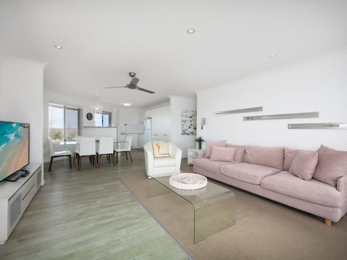 Romiaka 8 Apartment