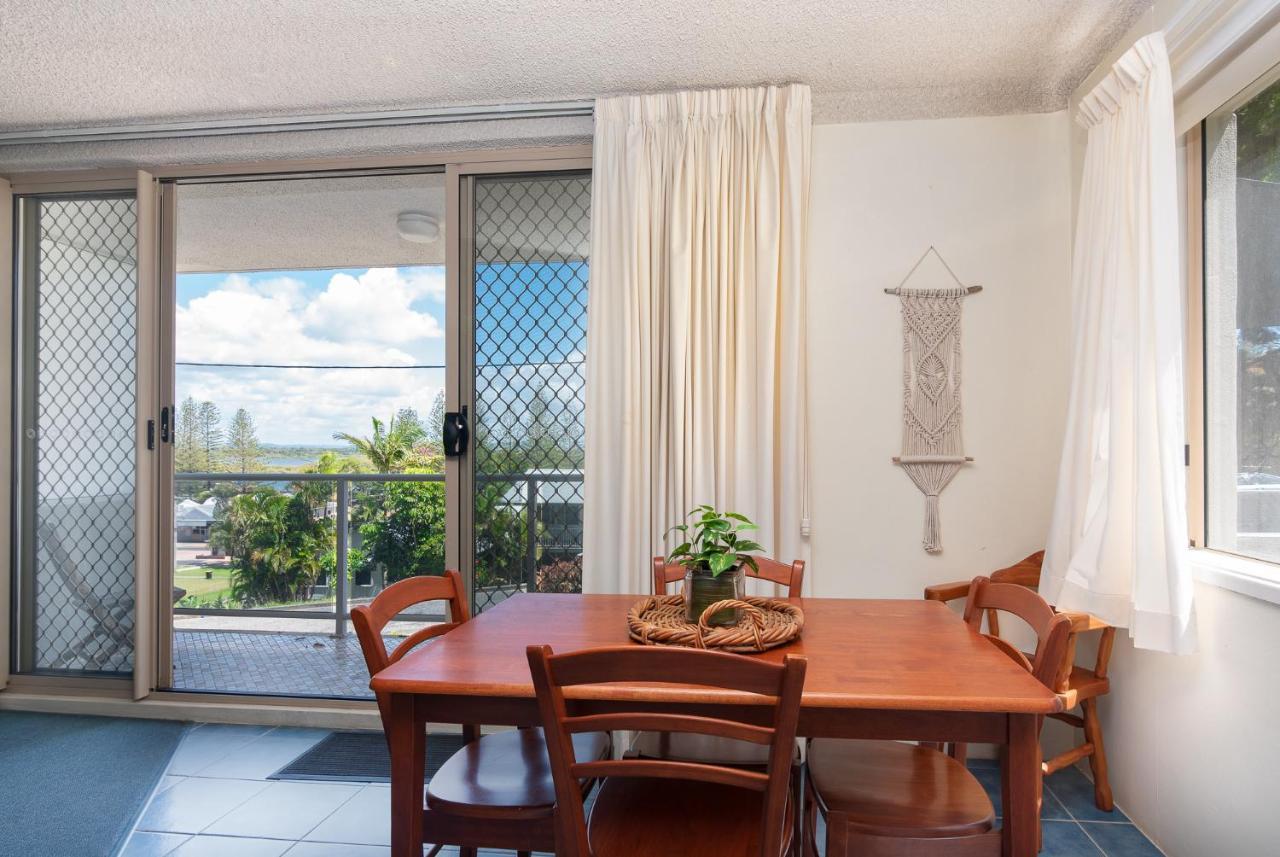Towers 2 - Ljhooker * Yamba