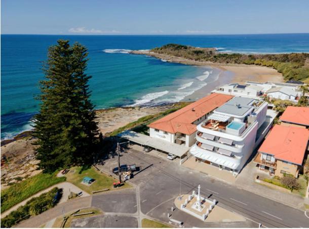 Hotel The Surf Yamba