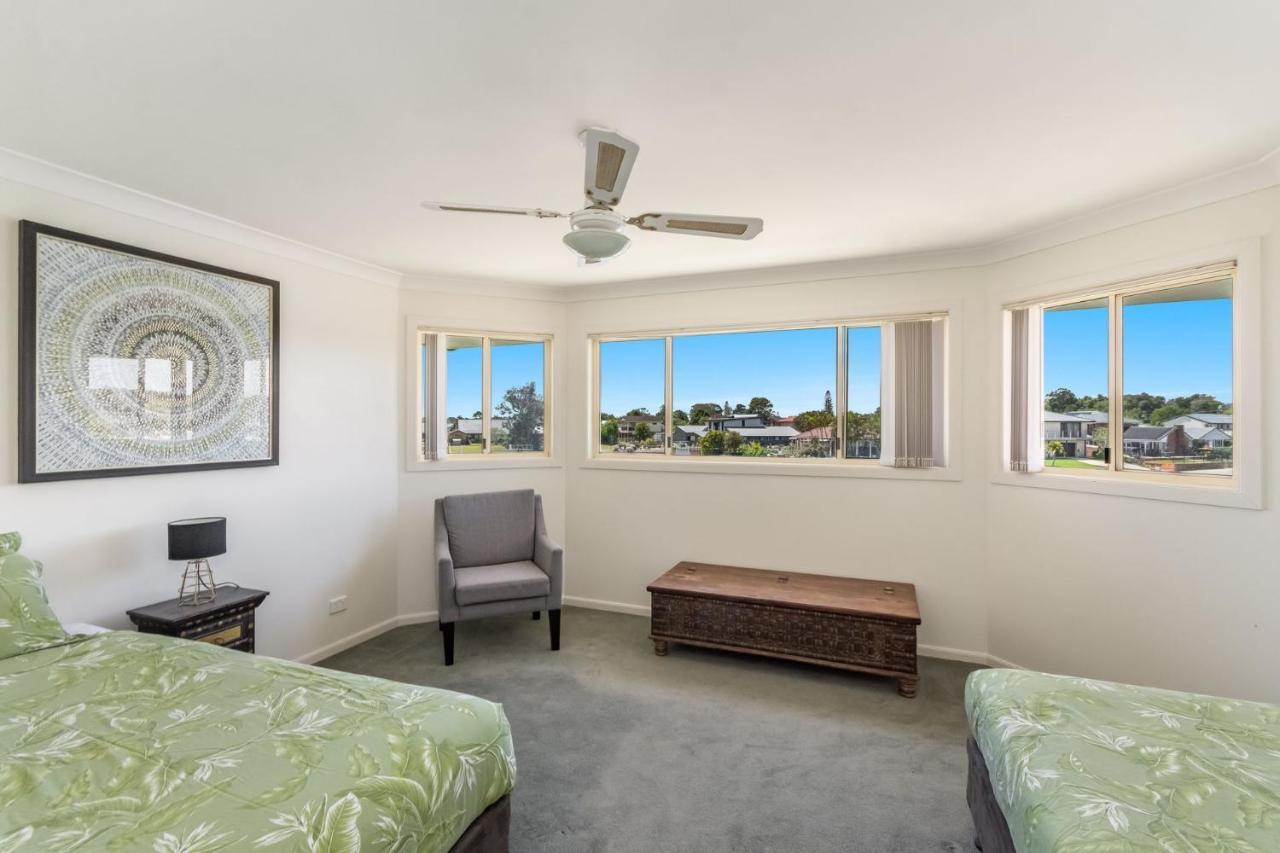 Ponderosa - Pet Friendly Waterfront Holiday home Yamba