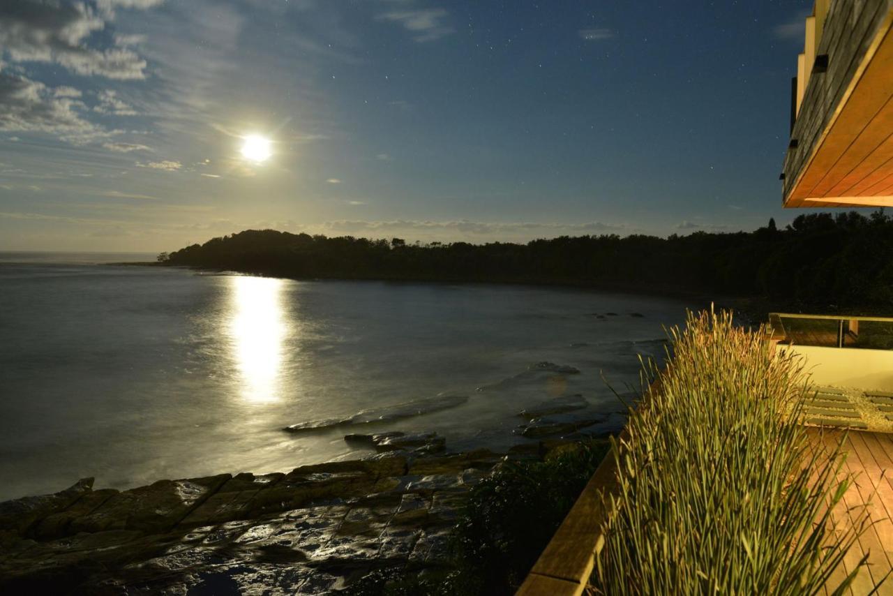 On The Rocks - Beachfront To Convent Apartment Yamba