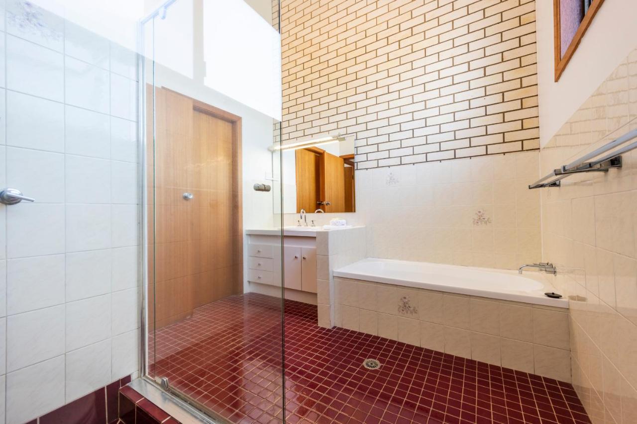 Peninsula Court 5 - Ljhooker Yamba
