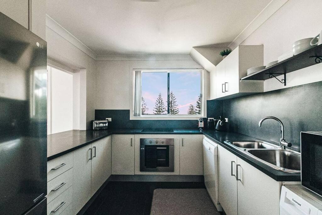 Bay Properties . The View Apartment *