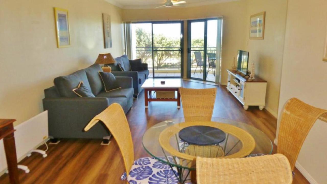 Breakers 2 - 7, 18 - 20 Pacific Parade Holiday home *