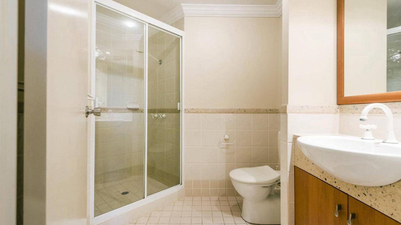 Breakers 2 - 7, 18 - 20 Pacific Parade Holiday home *