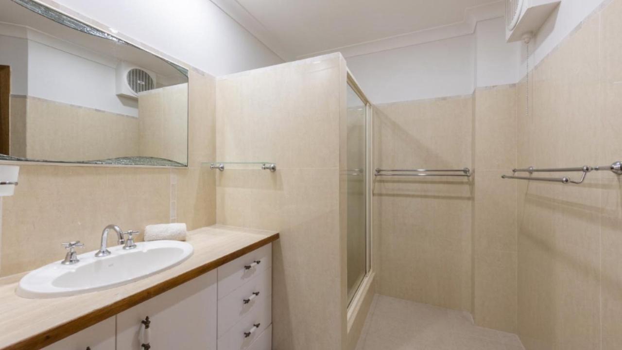 11 - 1 Pippie Street - Unit 11 *