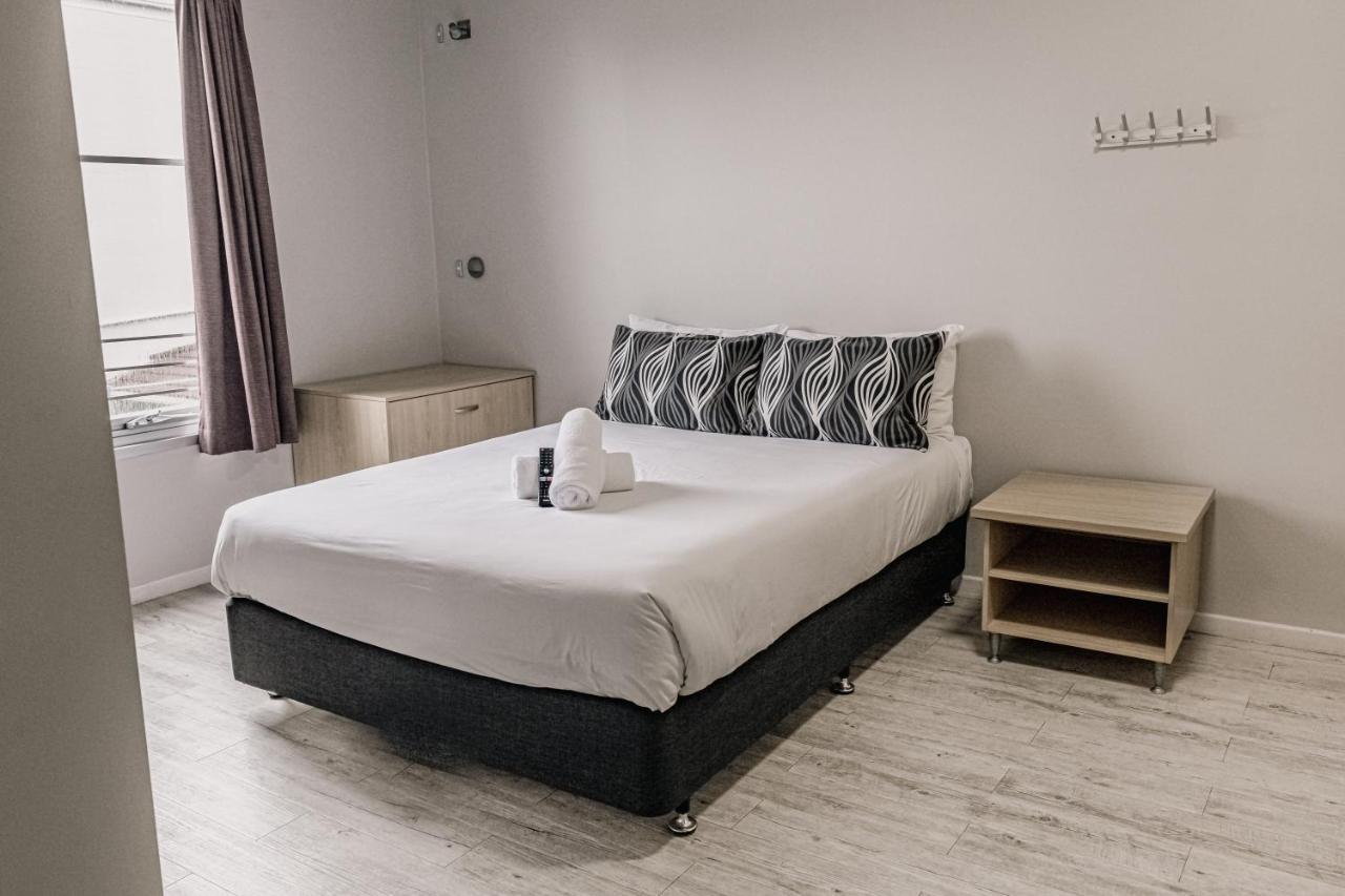 Yamba Central 4*