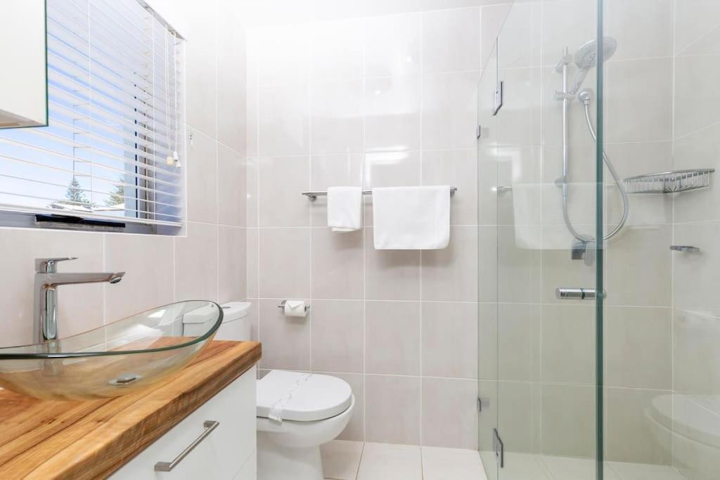 Holiday home Luxe Oceanfront Penthouse! Yamba's Suncrest 5 Yamba