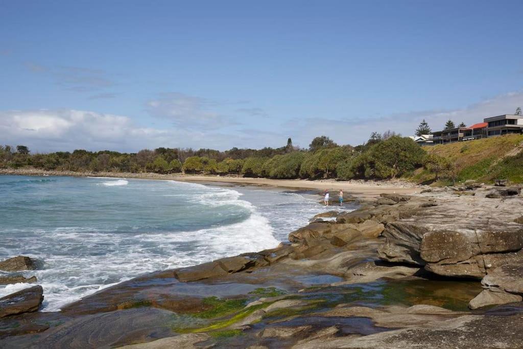 Luxe Oceanfront Penthouse! Yamba's Suncrest 5 Holiday home Yamba