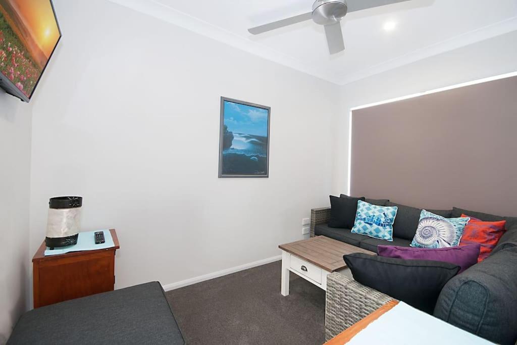 Luxury Townhouse! Walking Distance To Everything! Holiday home