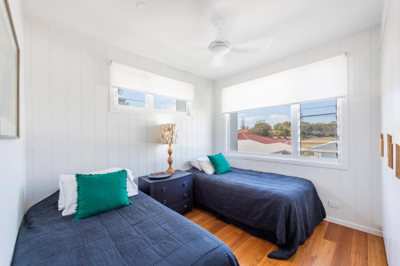 Sandhurst - Oceanstays