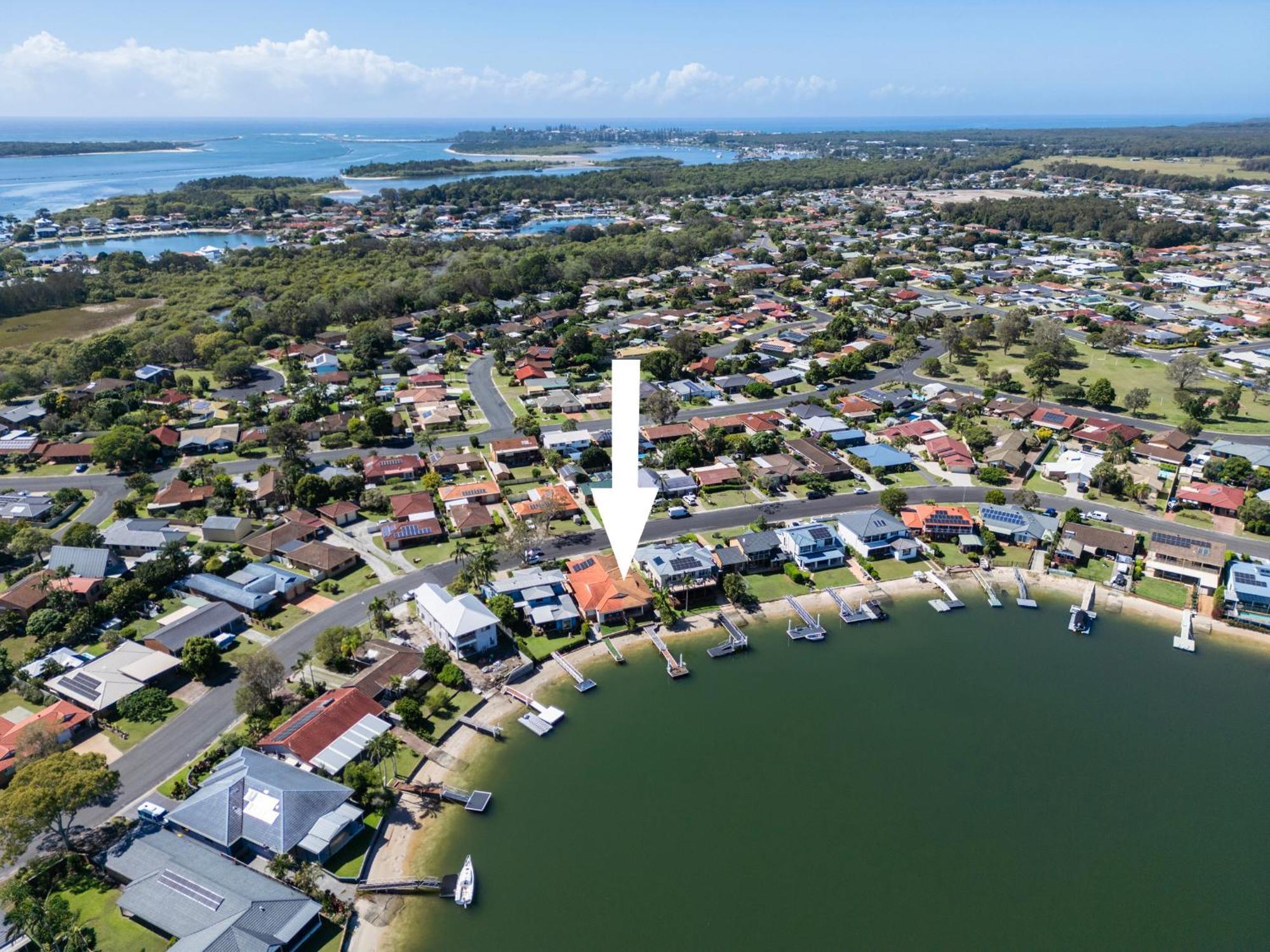 Loch Na Mara - Ljhooker Yamba