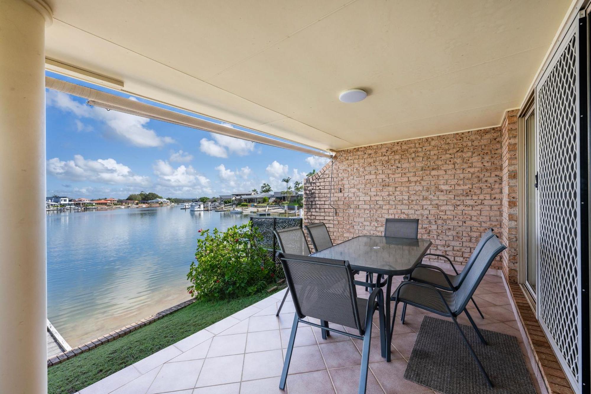 Loch Na Mara - Ljhooker Yamba