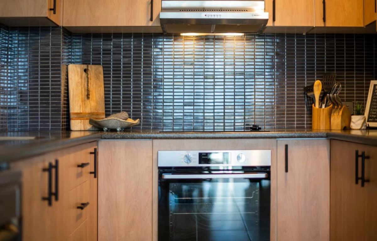 La Ronde One - Unit 1 - Oceanstays