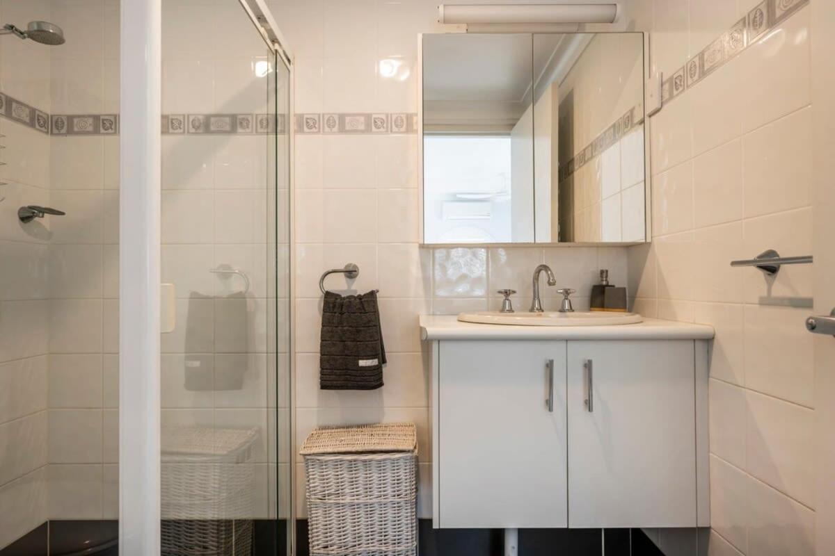 La Ronde One - Unit 1 - Oceanstays * Yamba