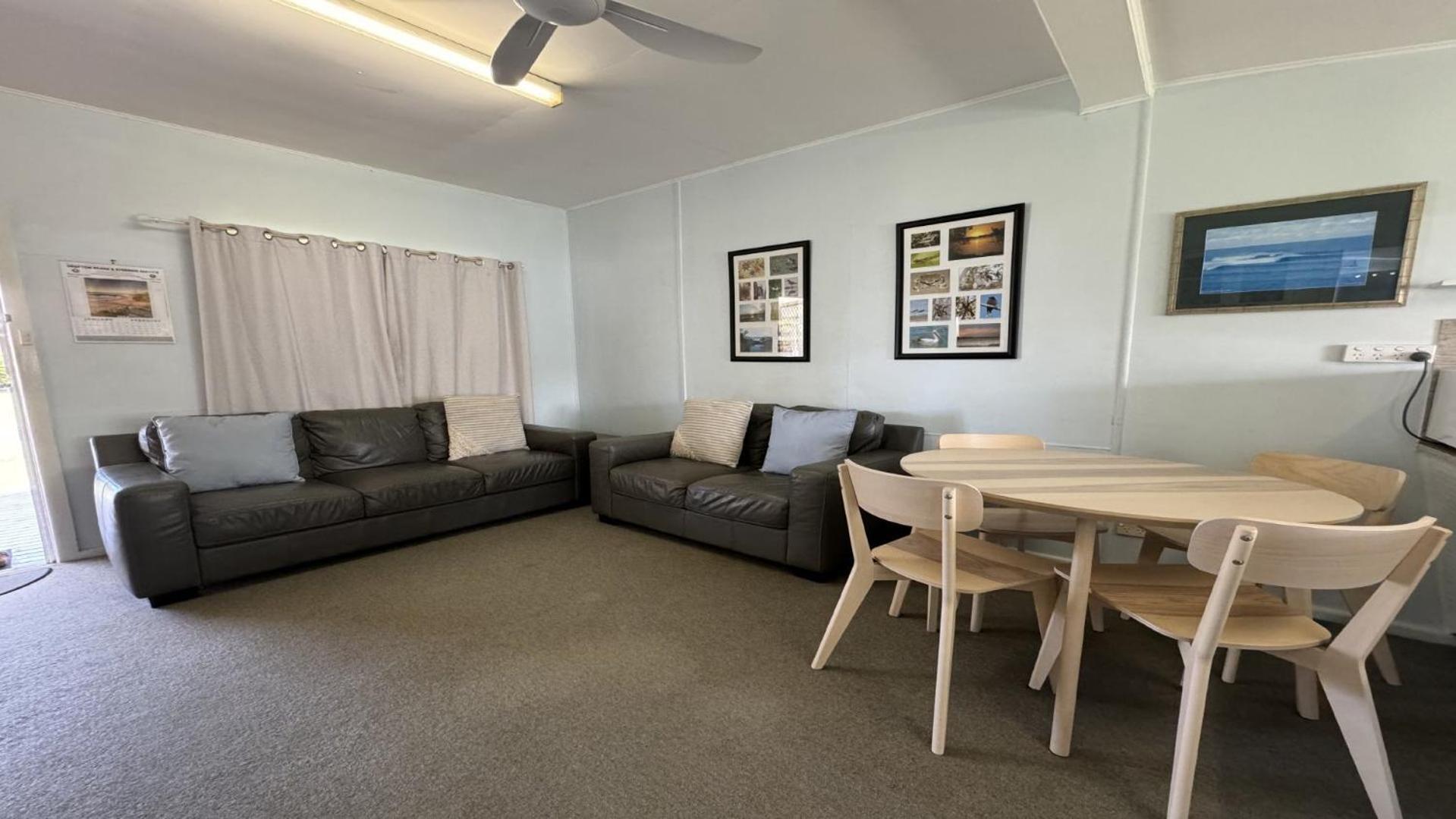 Holiday home Coorabel, 17 Queen St *