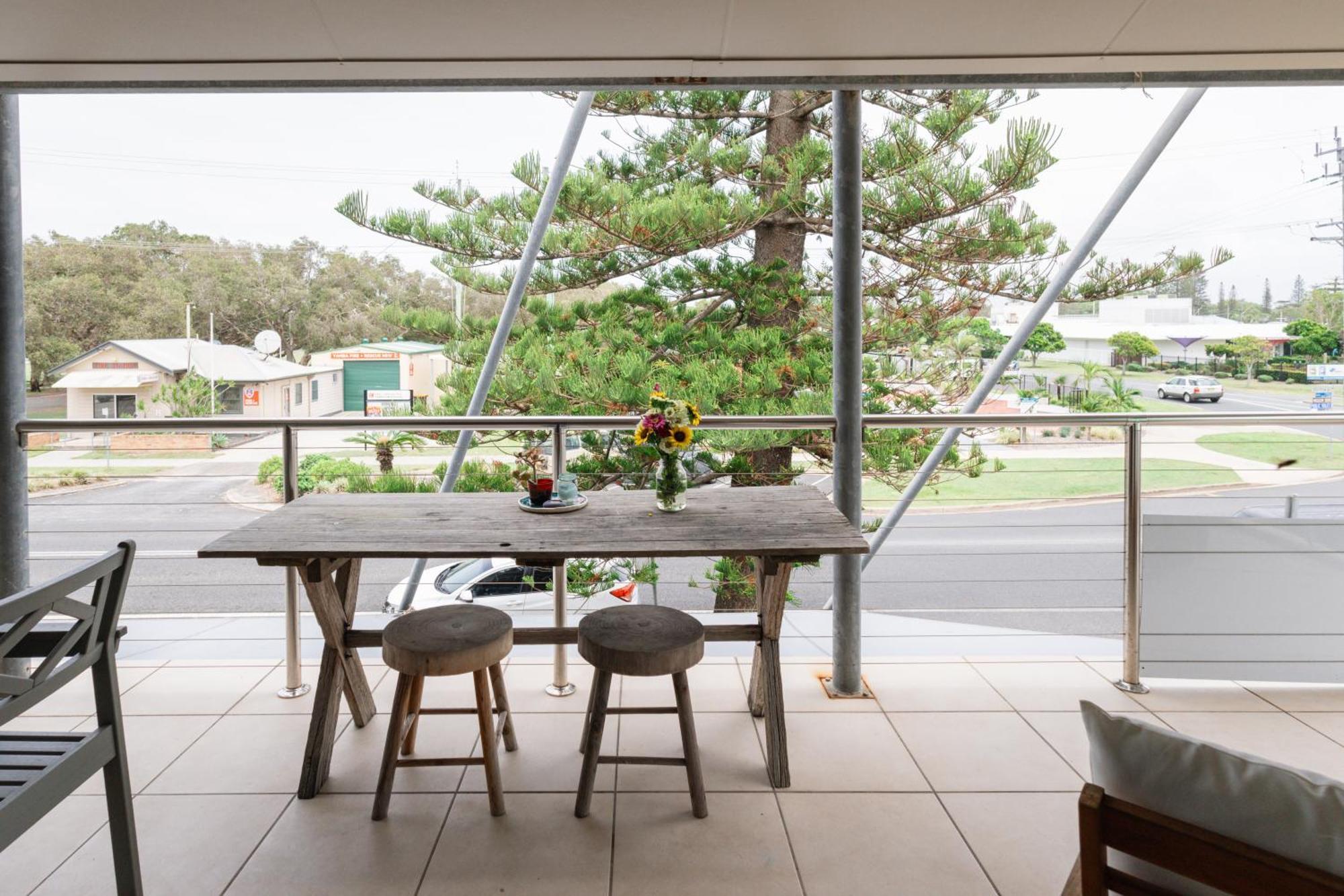 Six River - Ljhooker Apartment Yamba