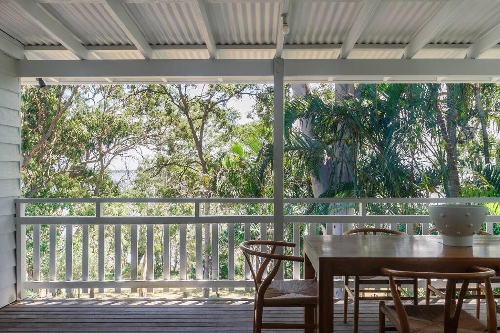Bay . The Lakehouse Apartment *