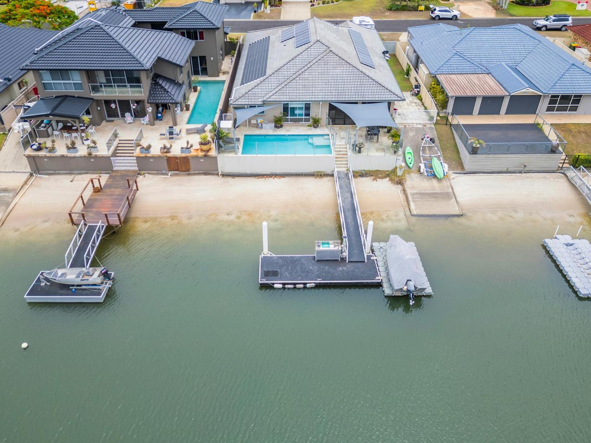 Sangard - Ljhooker * Yamba