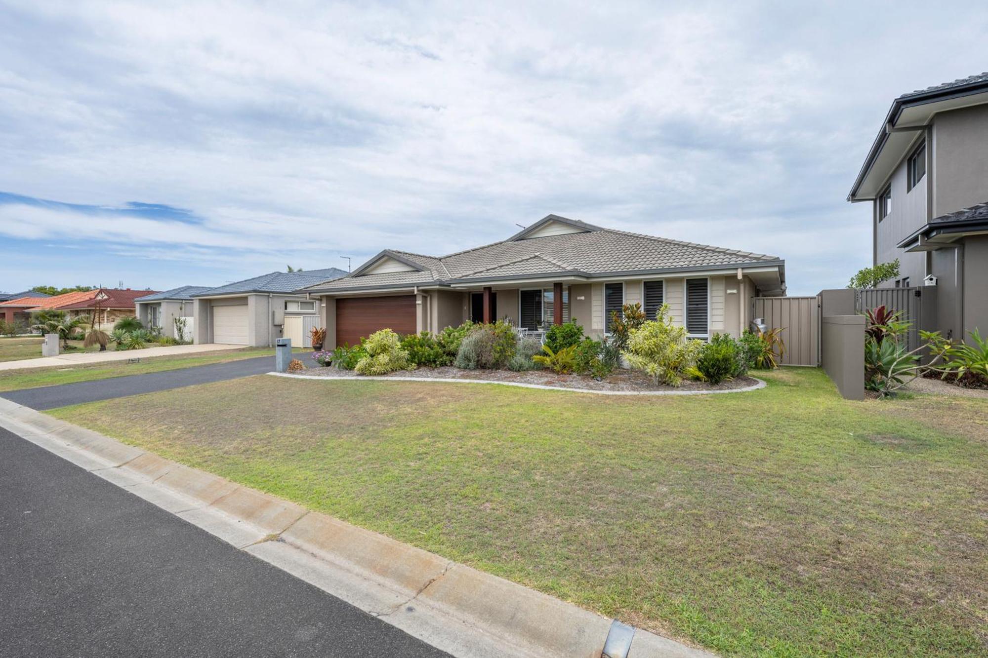 Sangard - Ljhooker * Yamba