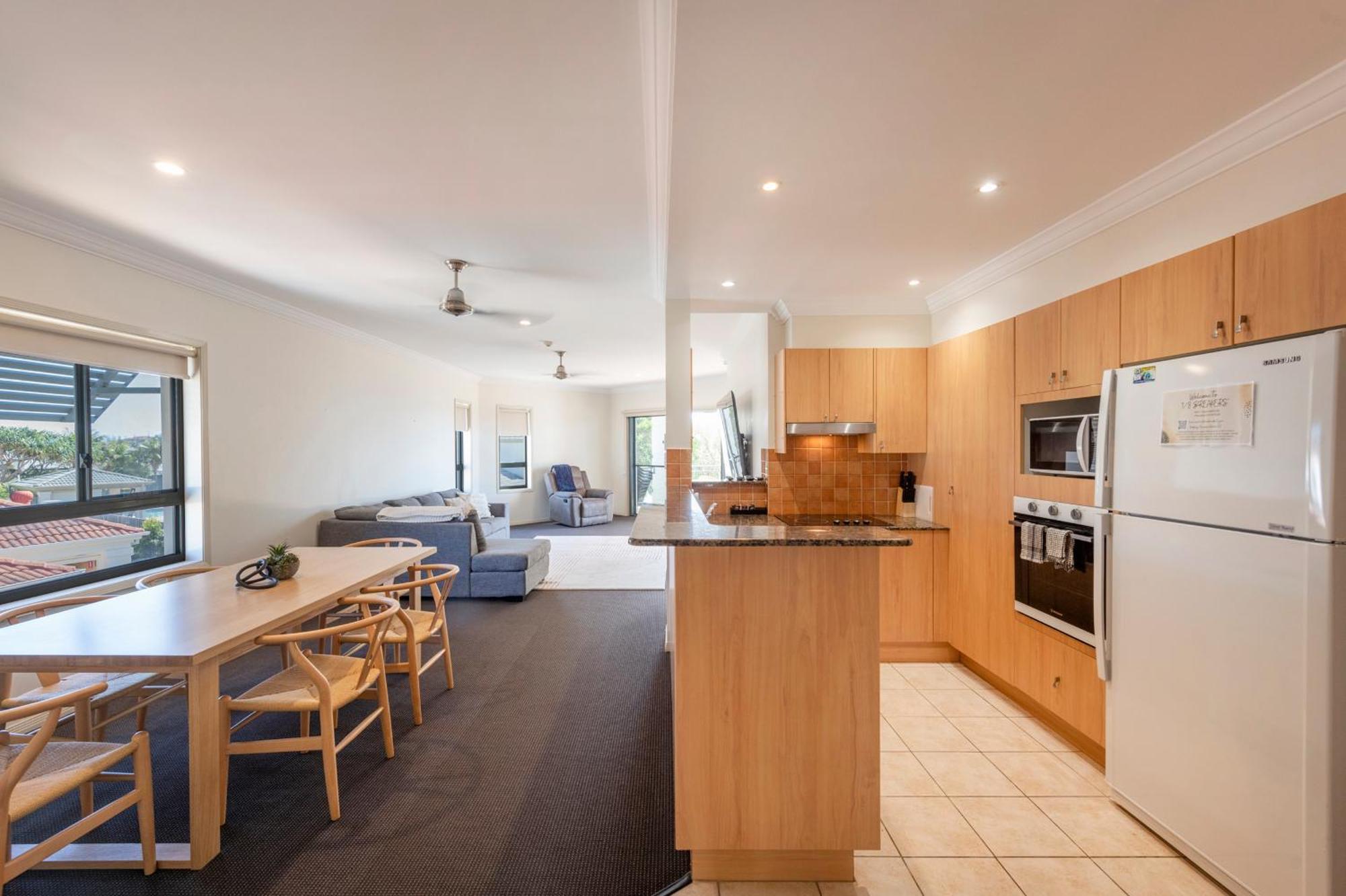 Breakers Unit 1 8 - Ljhooker * Yamba