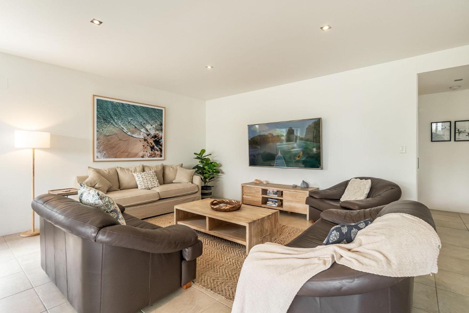 Apartment Zinc 1 - Modern With Lift Yamba