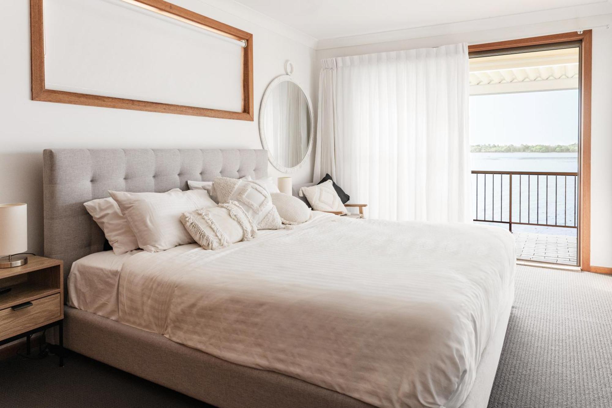 Peninsula Court 5 - Ljhooker Holiday home