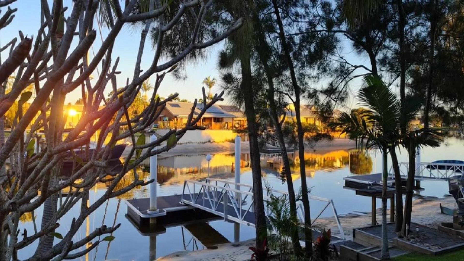 Holiday home Copacabana House - Absolute Waterfront, Private Jetty