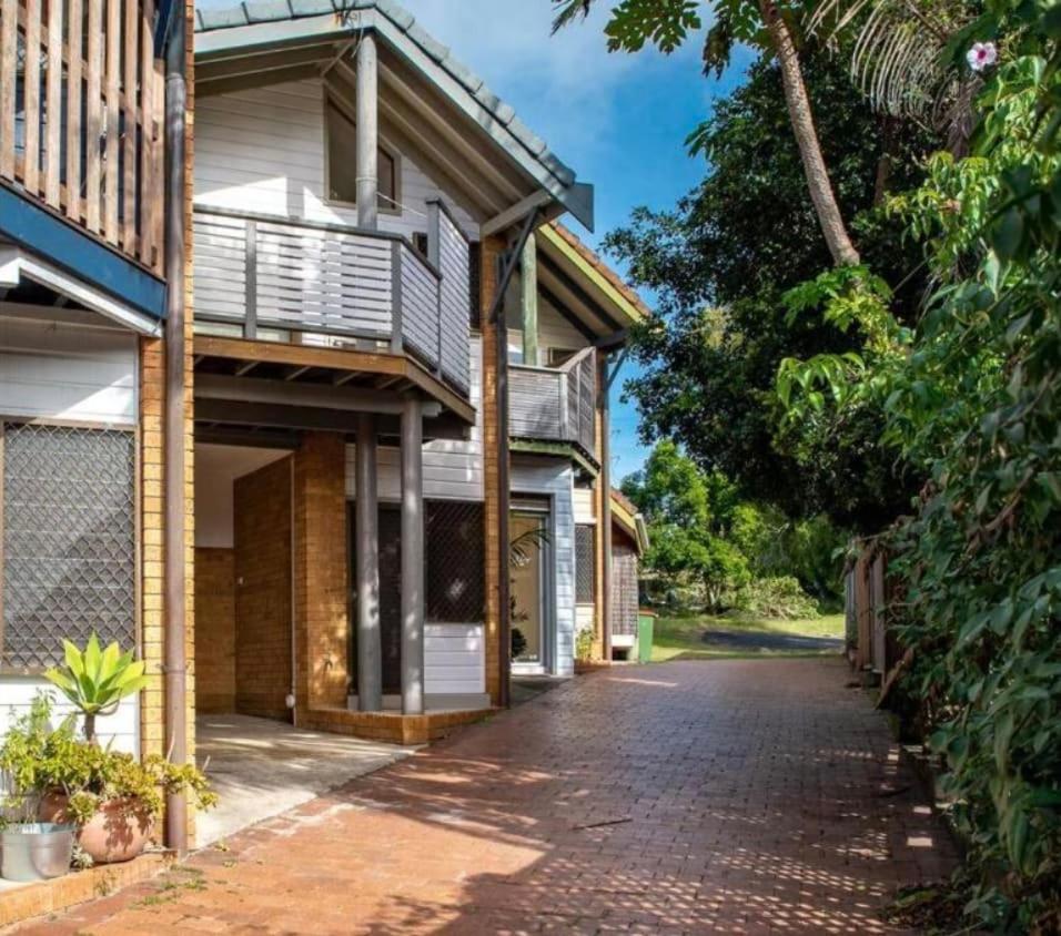 The Surf Pad - Oceanstays * Yamba