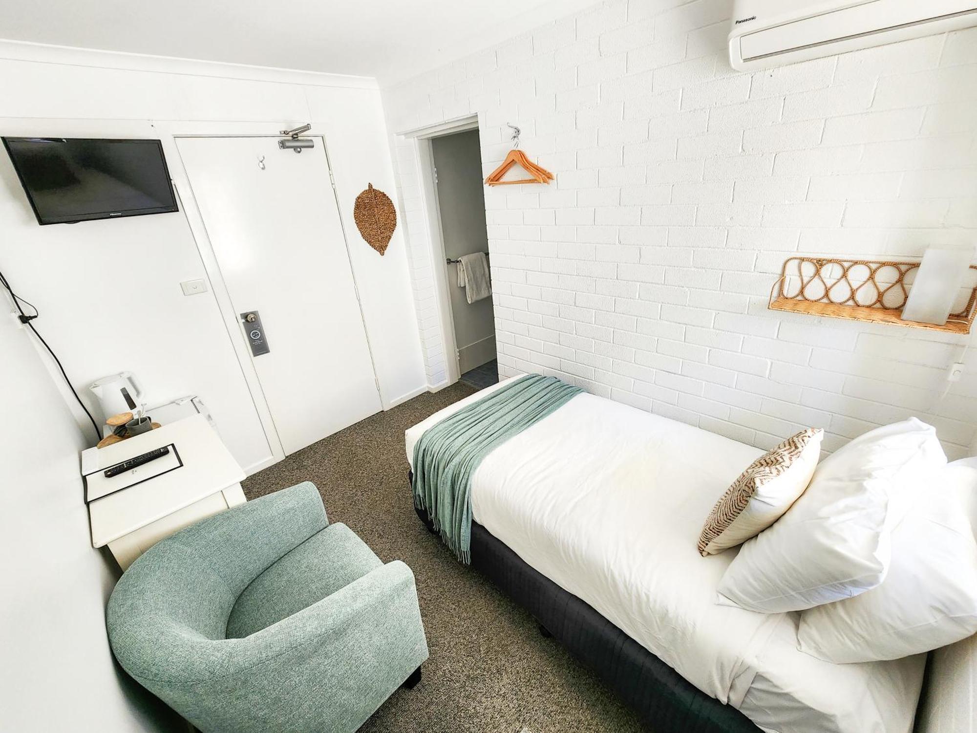 The Stella Motel 3*