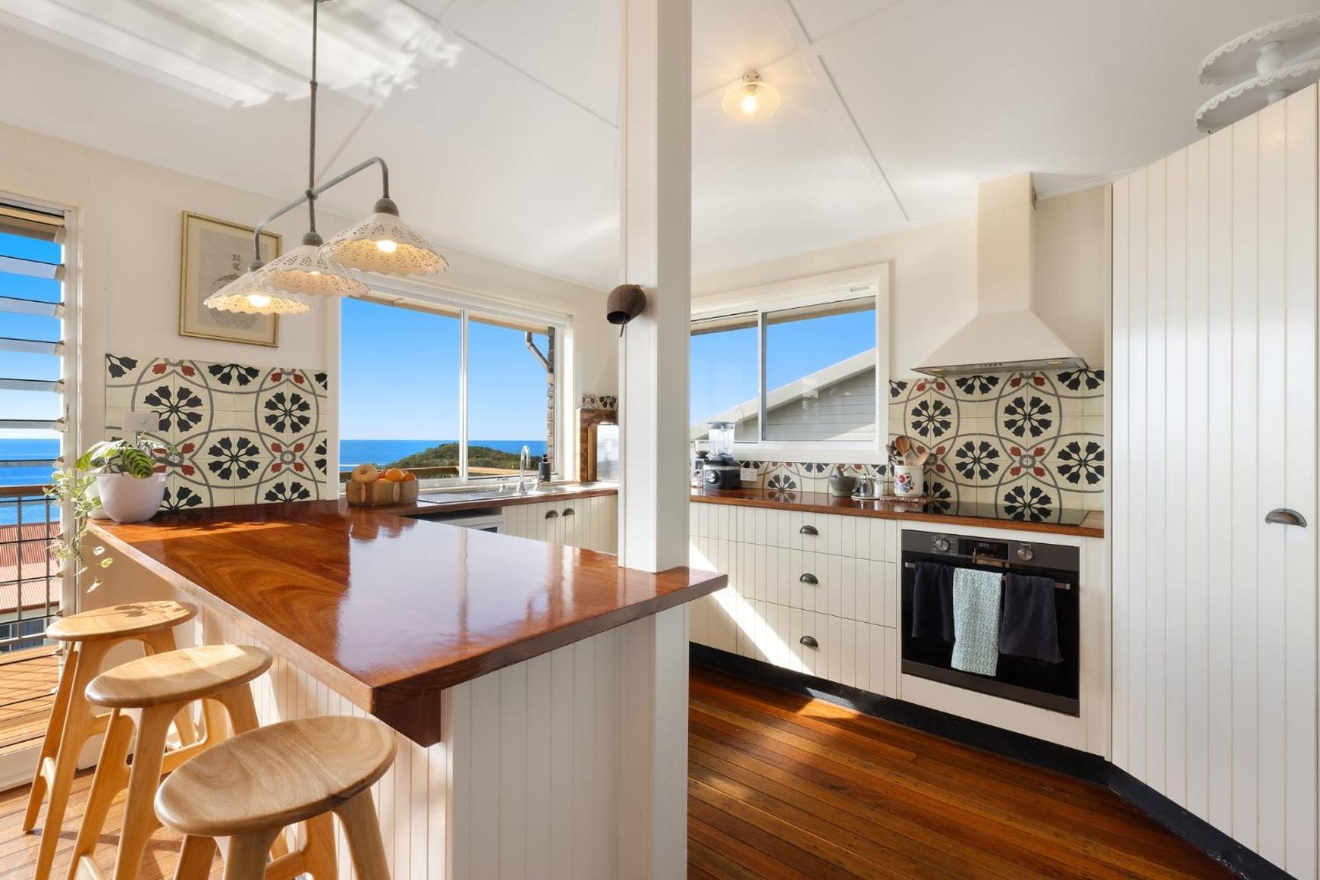 Lover's Point House *
