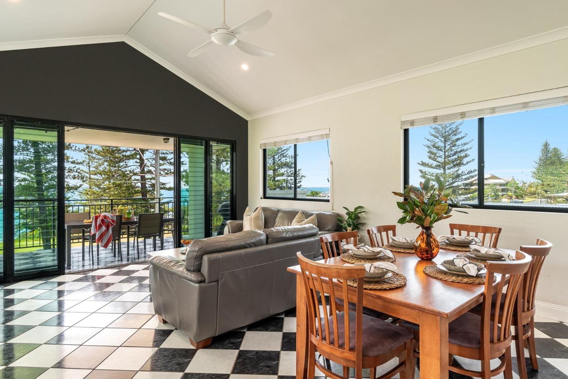 Arcoola 1 - Overlooking Main