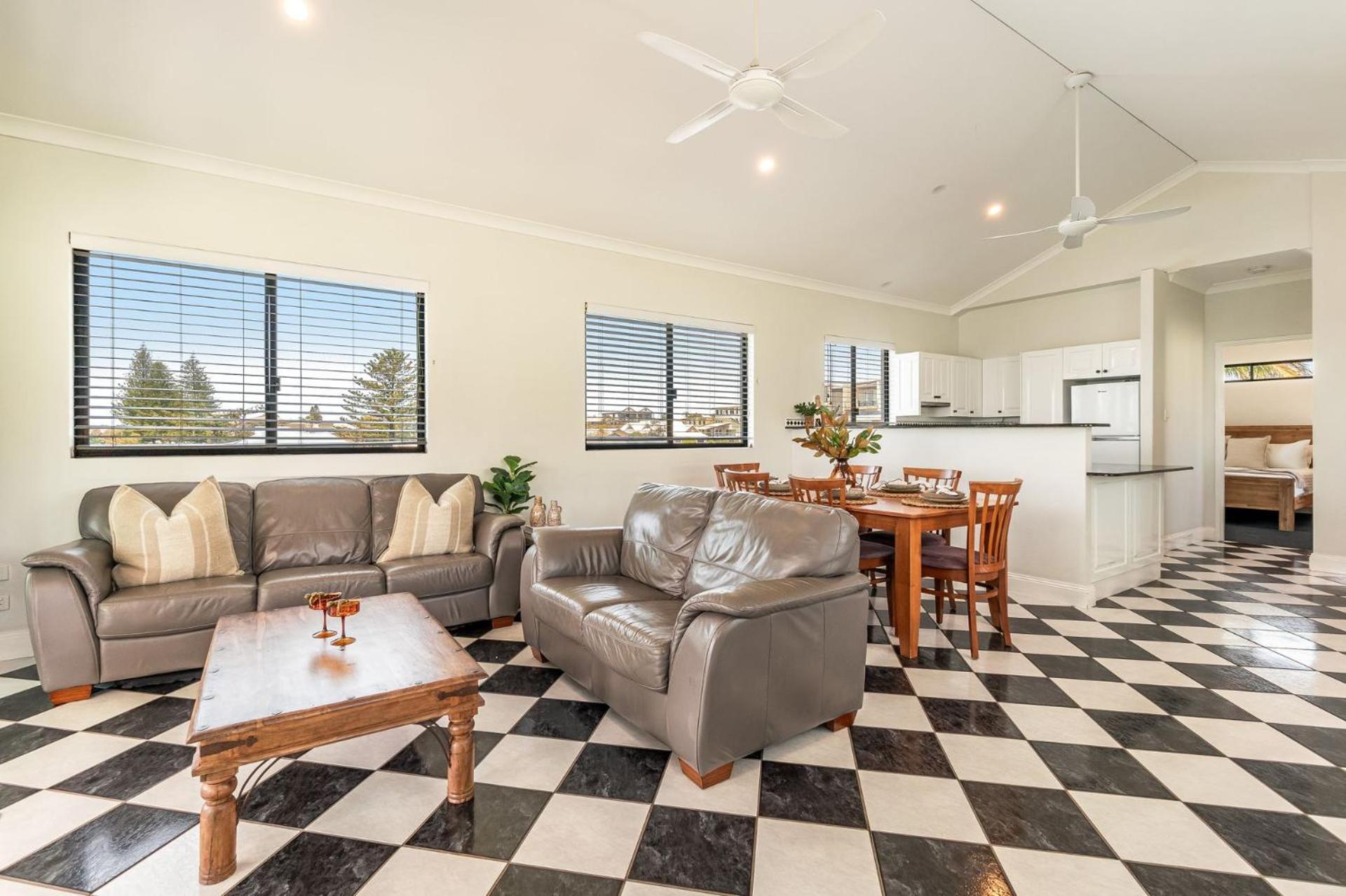 Arcoola 1 - Overlooking Main Yamba