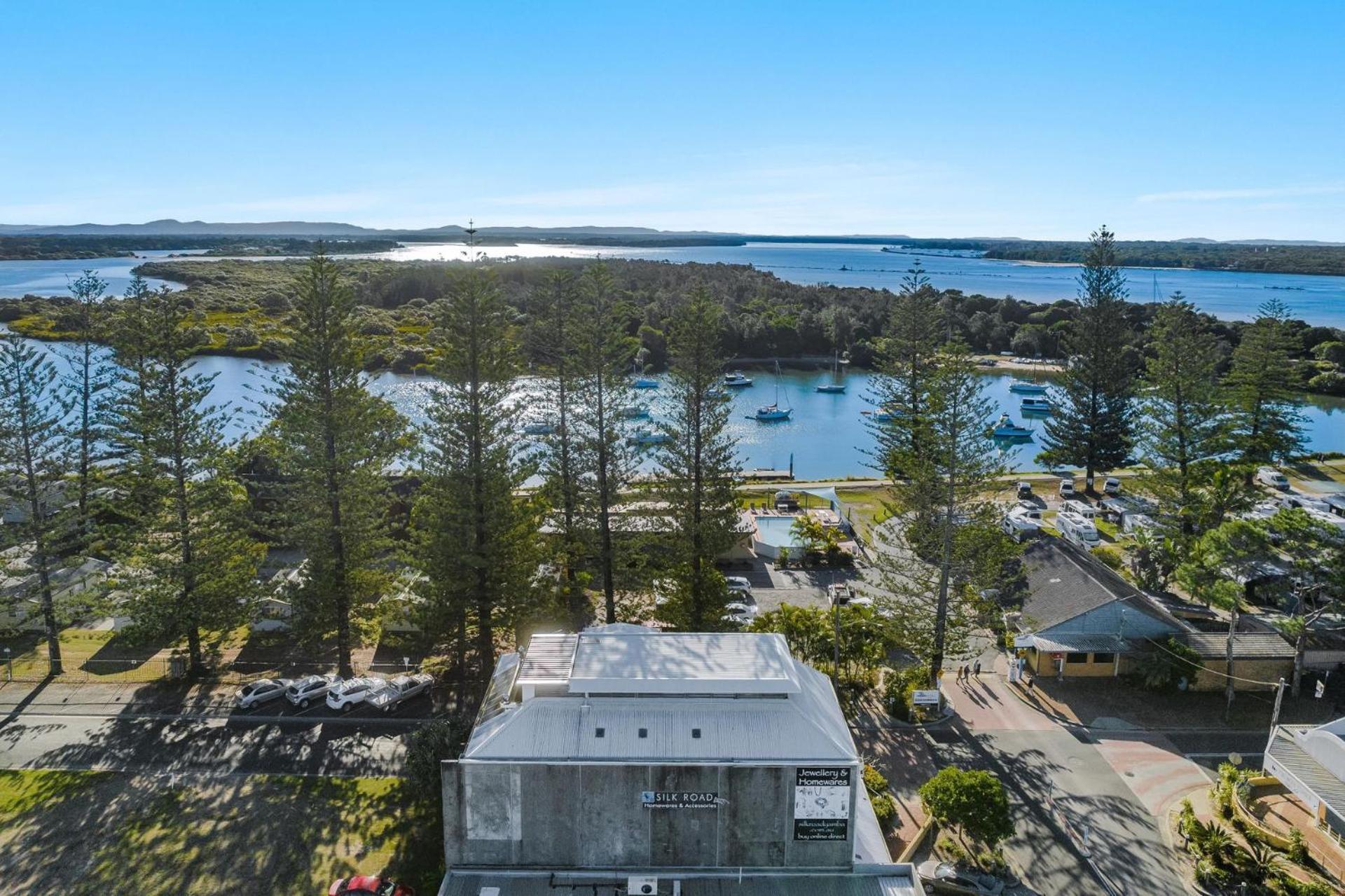 The Ritz - Easter Special For Seven Pay For Five Yamba